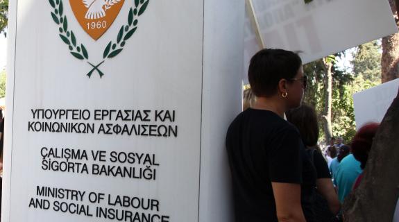 Απόσυρση συντεχνίας ξενοδοχοϋπαλλήλων ΑΛΛΑΓΗ – ΔΕΟΚ από σημερινή κινητοποίηση