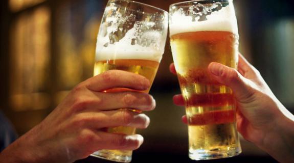Πήραν τα πάνω τους οι πωλήσεις μπύρας τον Μάιο λόγω αυξημένης εγχώριας ζήτησης
