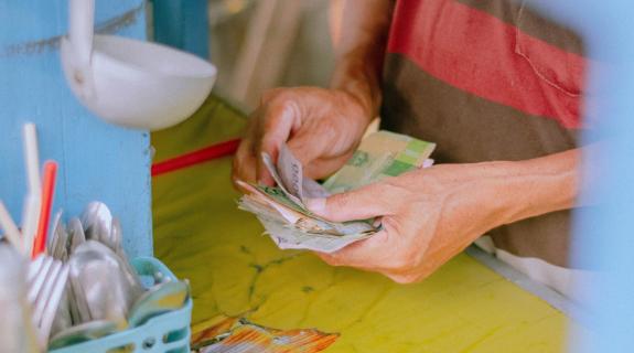 Τι θα καταφέρει η Κυβέρνηση με τον μηδενικό ΦΠΑ και ποια μέτρα πρέπει να λάβει;