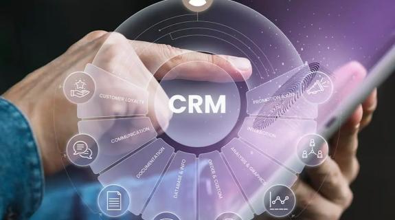 Το cloud CRM εξελίσσεται μαζί με τις επιχειρήσεις