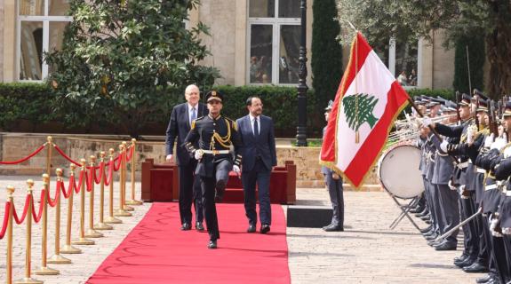 Στην Βηρυτό ο Χριστοδουλίδης, σε εξέλιξη η συνάντηση του με τον Μικάτι