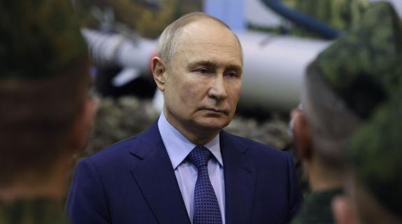 Πούτιν: «Παραλογισμός» και «βλακείες» το ότι η Ρωσία θέλει να επιτεθεί στο ΝΑΤΟ