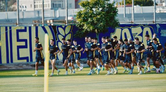 Πρώτη προπόνηση για την ΑΕΛ ενόψει νέας σεζόν (ΦΩΤΟ)