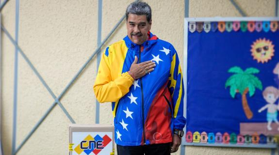 Νικητής για τρίτη θητεία ο Μαδούρο στη Βενεζουέλα