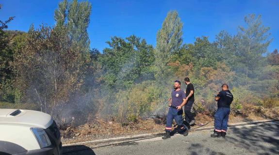 Από καλώδια της ΑΗΚ ξέσπασε φωτιά στις Κάτω Πλάτρες