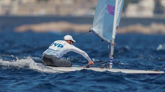 Οριστική αναβολή λόγω άπνοιας στην κούρσα μεταλλίων του Κοντίδη