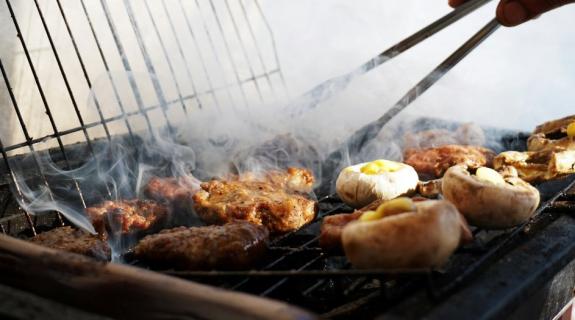 Καλοκαιρινό BBQ Πάρτι στους Κήπους του Μέλλοντος