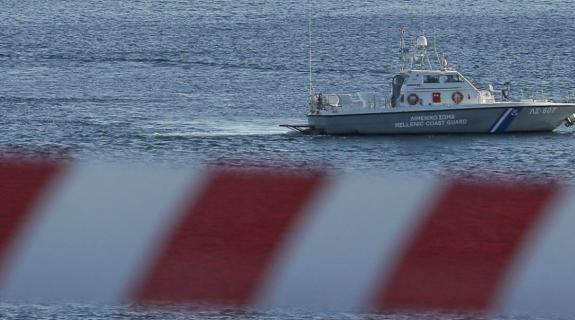 Πειραιάς: Εντόπισαν φορτίο με μπανάνες που έκρυβε κοκαΐνη αξίας ενός εκατ. (VID)