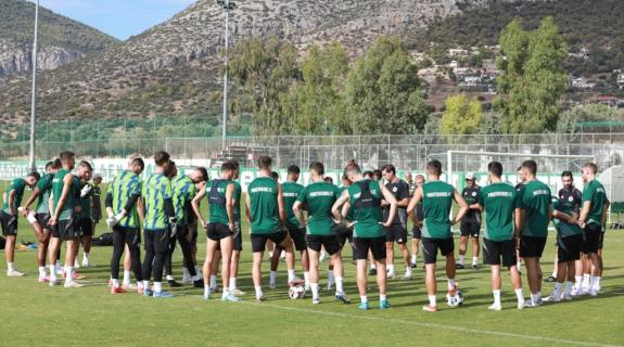 Χωρίς 10 και σε δύο γκρουπ η προπόνηση του Παναθηναϊκού