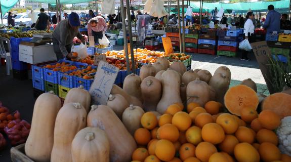 Τι αλλάζει στις λαϊκές αγορές και τι θα ισχύει για προϊόντα από ορεινές περιοχές