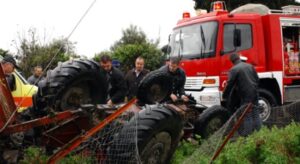 Θανάσιμος τραυματισμός 58χρονου μετά από ανατροπή γεωργικού ελκυστήρα