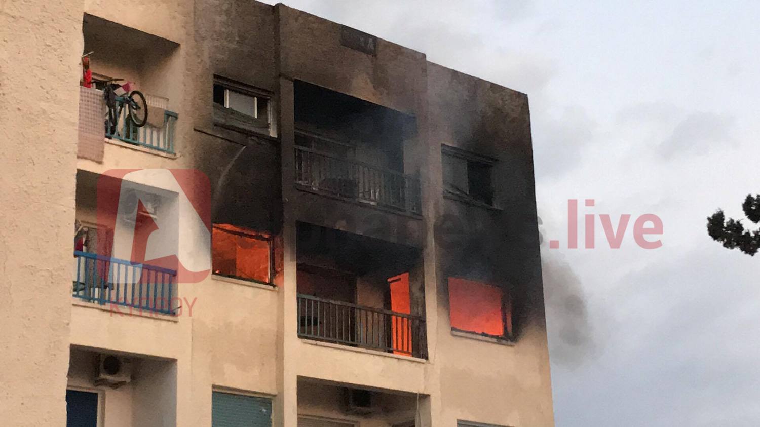 Στις φλόγες διαμέρισματα σε πολυκατοικία, στον Άγιο Τύχωνα Λεμεσού (ΦΩΤΟ)