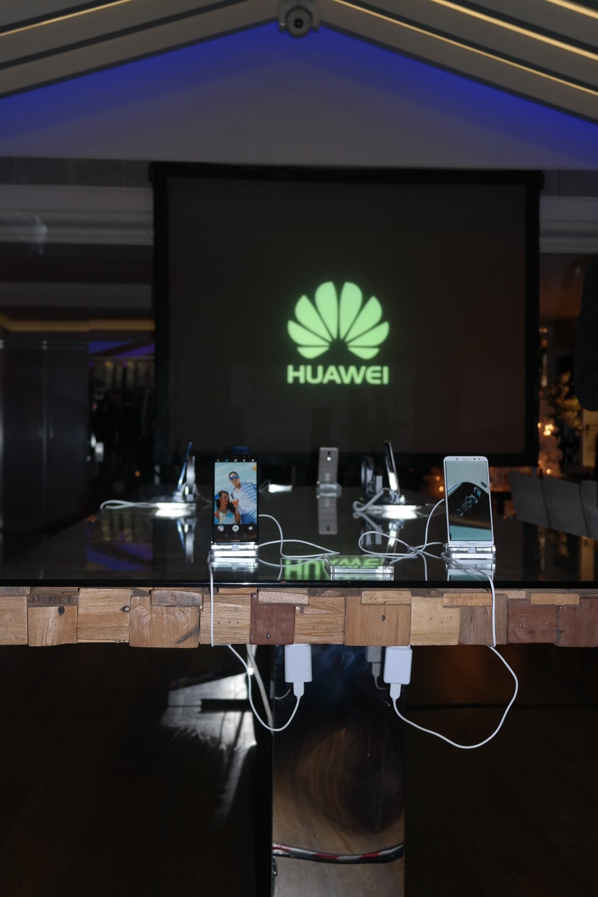 Επίσημη παρουσίαση  των Huawei Mate 10 Pro & Huawei Mate 10 lite  στην Κύπρο