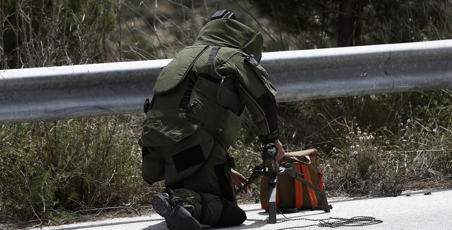 Εκρήξεις και πυροτεχνήματα στο σκοπευτήριο Λατσιών