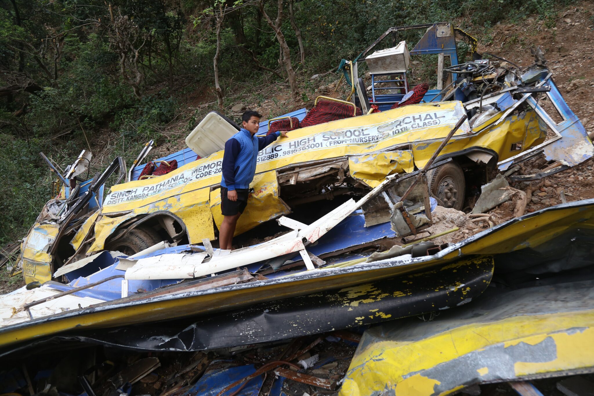 Ινδία: 27 παιδιά νεκρά από πτώση λεωφορείου σε γκρεμό