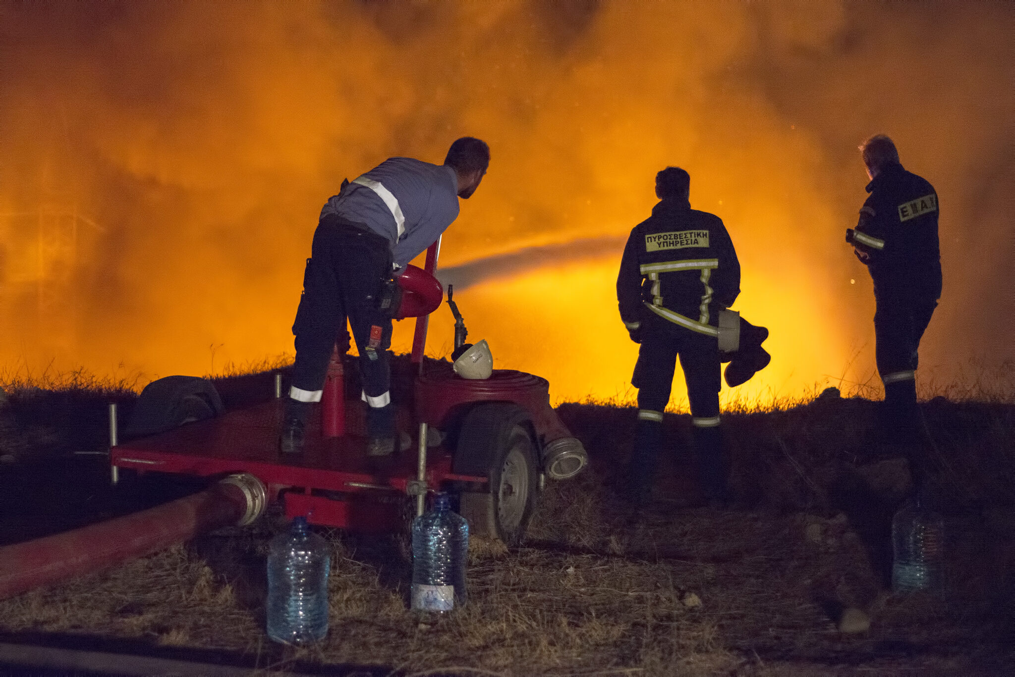 Υπό πλήρη έλεγχο η μεγάλη πυρκαγιά στο Πραιτώρι της Πάφου