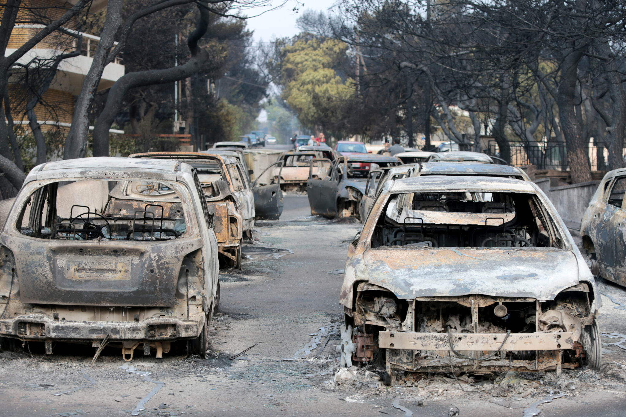 Έτσι μαύρισε η Ελλάδα: Το χρονικό της εθνικής τραγωδίας