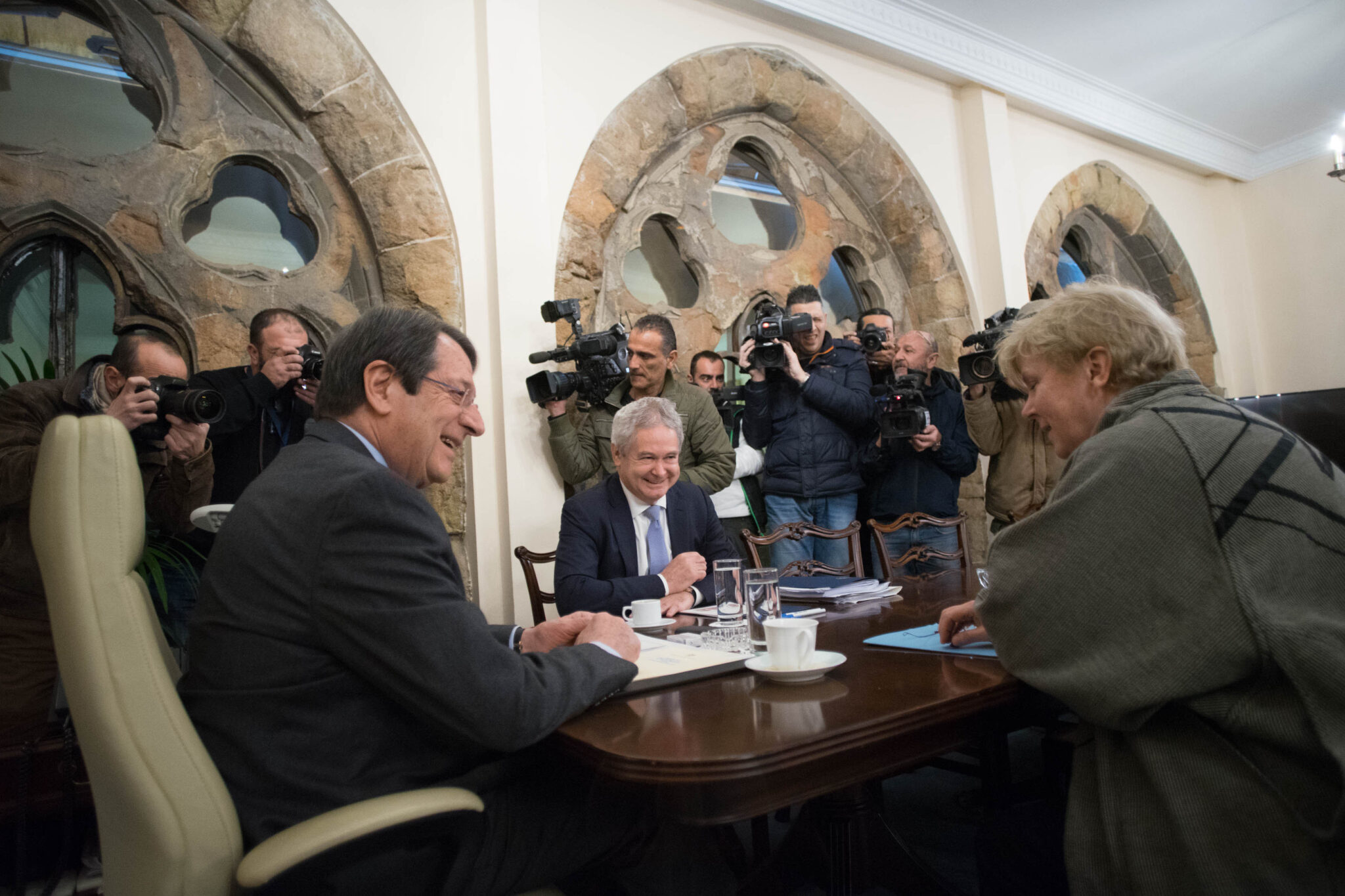 Ανησυχεί η κυβέρνηση για τα περί "επιλογών για λύση Κυπριακού" από Τσαβούσογλου