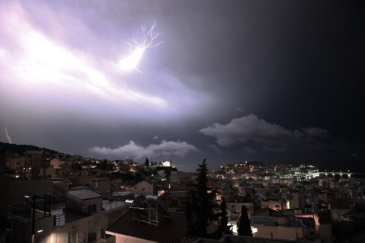 Κίτρινη προειδοποίηση από την Μετεωρολογική Υπηρεσία για καταιγίδες