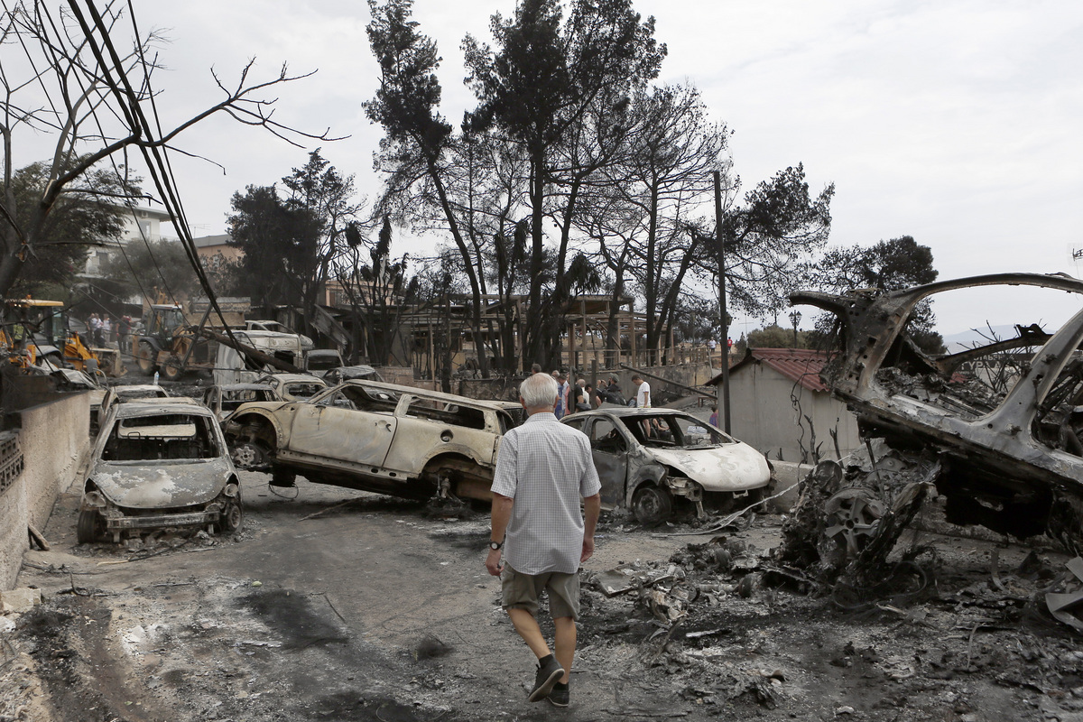 Πόρισμα για πυρκαγιές στο Μάτι: Καταλογίζει καθυστερήσεις και έλλειψη σχεδίου