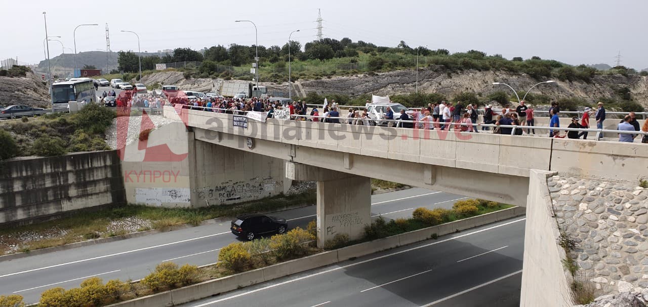 "Θέλουμε έργα, όχι υποσχέσεις" φώναξαν οι κάτοικοι του Πισσουρίου (ΦΩΤΟ)