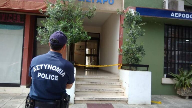 Μια 55χρονη άστεγη, πέθανε στη στέγη μιας πολυκατοικίας της πρωτεύουσας (ΒΙΝΤΕΟ)