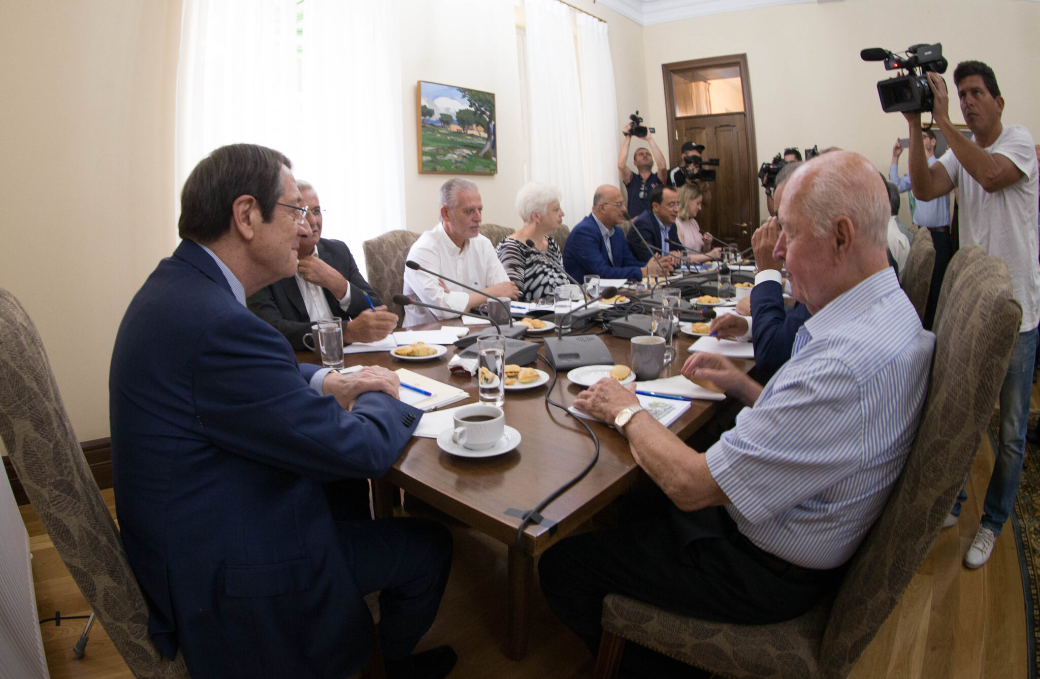 Έλαβε την «ευχή» του Εθνικού Συμβουλίου ο ΠτΔ και ετοιμάζεται για Ακιντζί (VID)