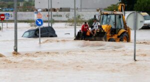 Τέσσερις νεκροί από καταρρακτώδεις βροχές στη νοτιοανατολική Ισπανία