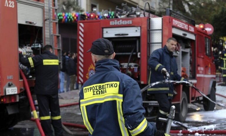 Κρήτη: Μεγάλη φωτιά στον Πλατανιά Χανίων