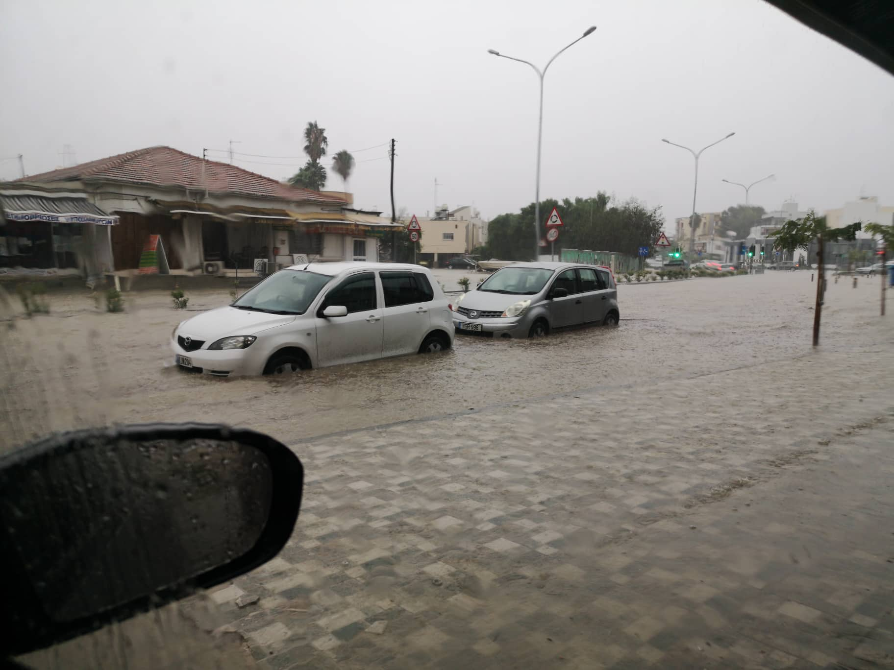 Κίτρινη προειδοποίηση για ισχυρές καταιγίδες και χαλάζι από την Μετεωρολογική