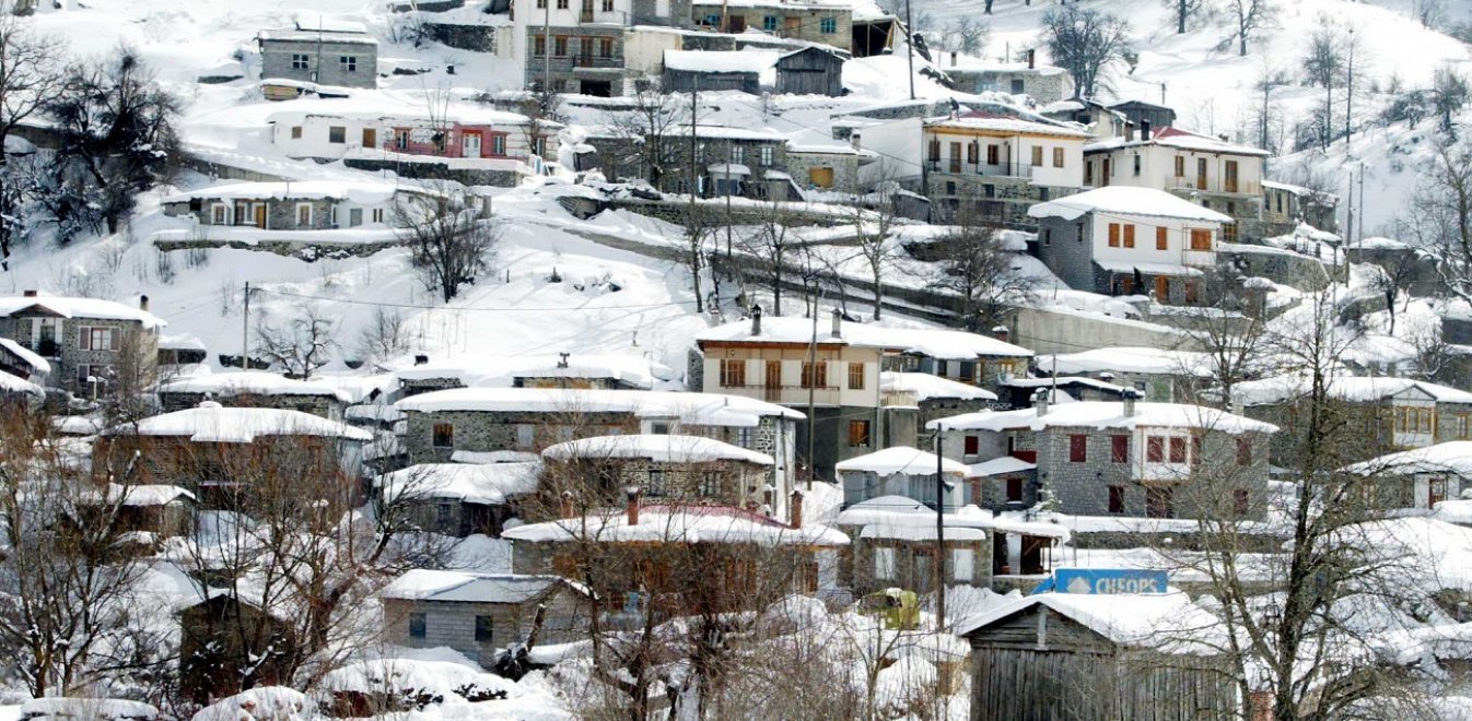 Ετοιμάζονται για το χειμώνα οι κάτοικοι των ορεινών περιοχών (ΒΙΝΤΕΟ)