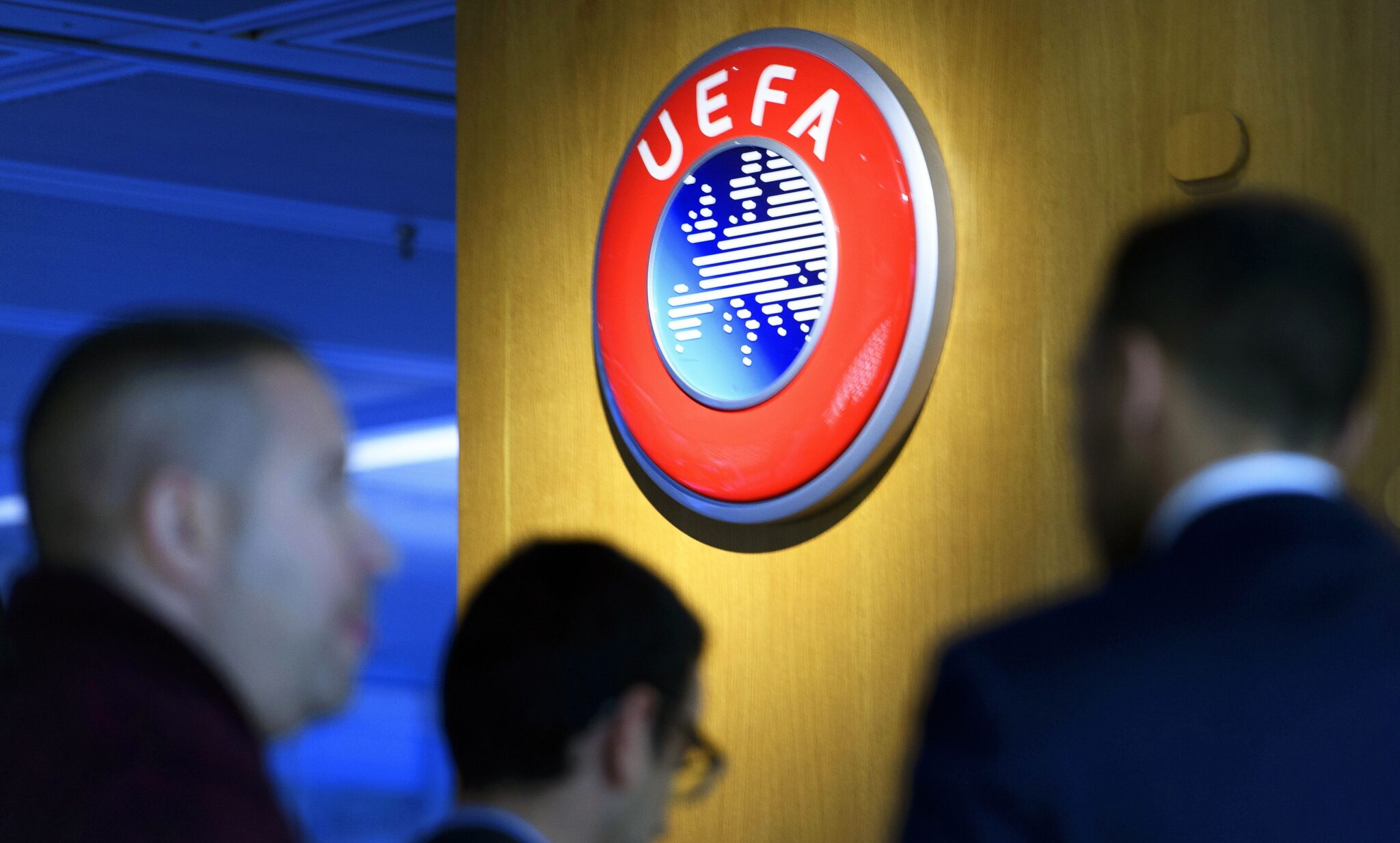 UEFA: Πως μπορεί να διακοπεί ένα πρωτάθλημα και τι θα γίνει στη συνέχεια