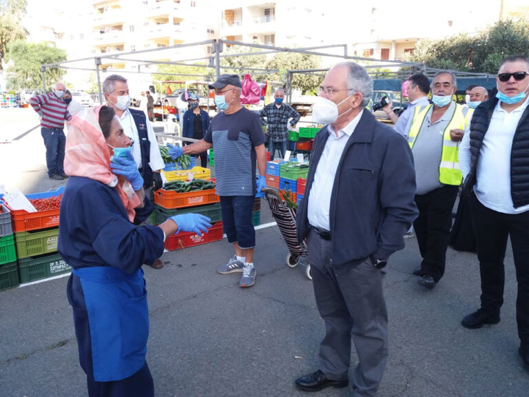 Με νέα ήθη και αυστηρά μέτρα επαναλειτούργησαν οι λαϊκές στη Λεμεσό (ΒΙΝΤΕΟ)