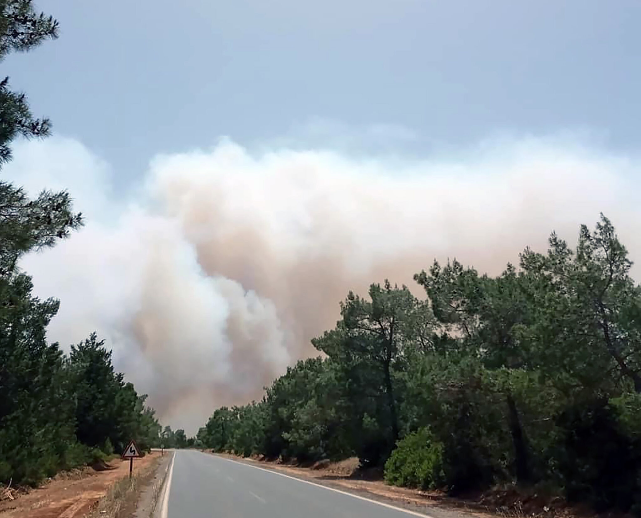 Σύλληψη δύο ατόμων ως υπόπτων για τις πυρκαγιές στα κατεχόμενα