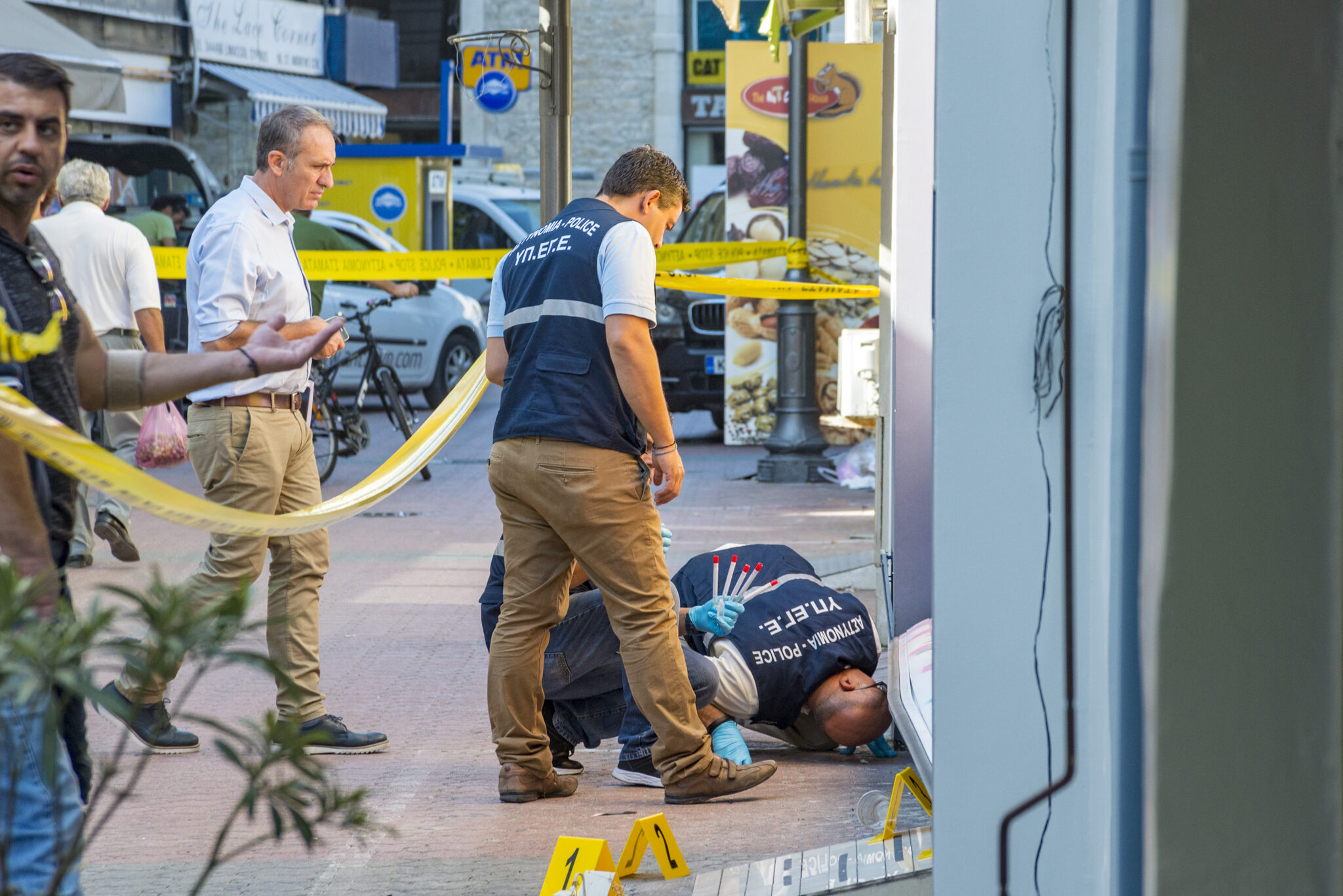 Χειροπέδες σε 35χρονο για τη ρίψη πυροβολισμών εναντίον οικίας στη Μουταγιάκκα