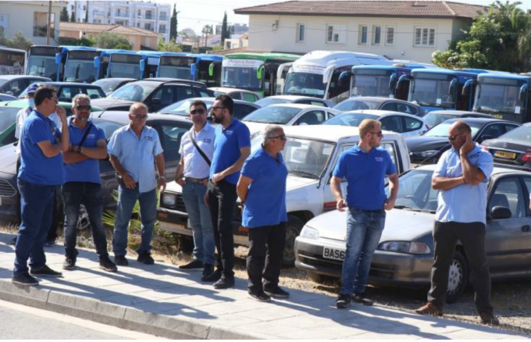 Δεν αποκλείεται γενικό «lockdown» στις δημόσιες συγκοινωνίες