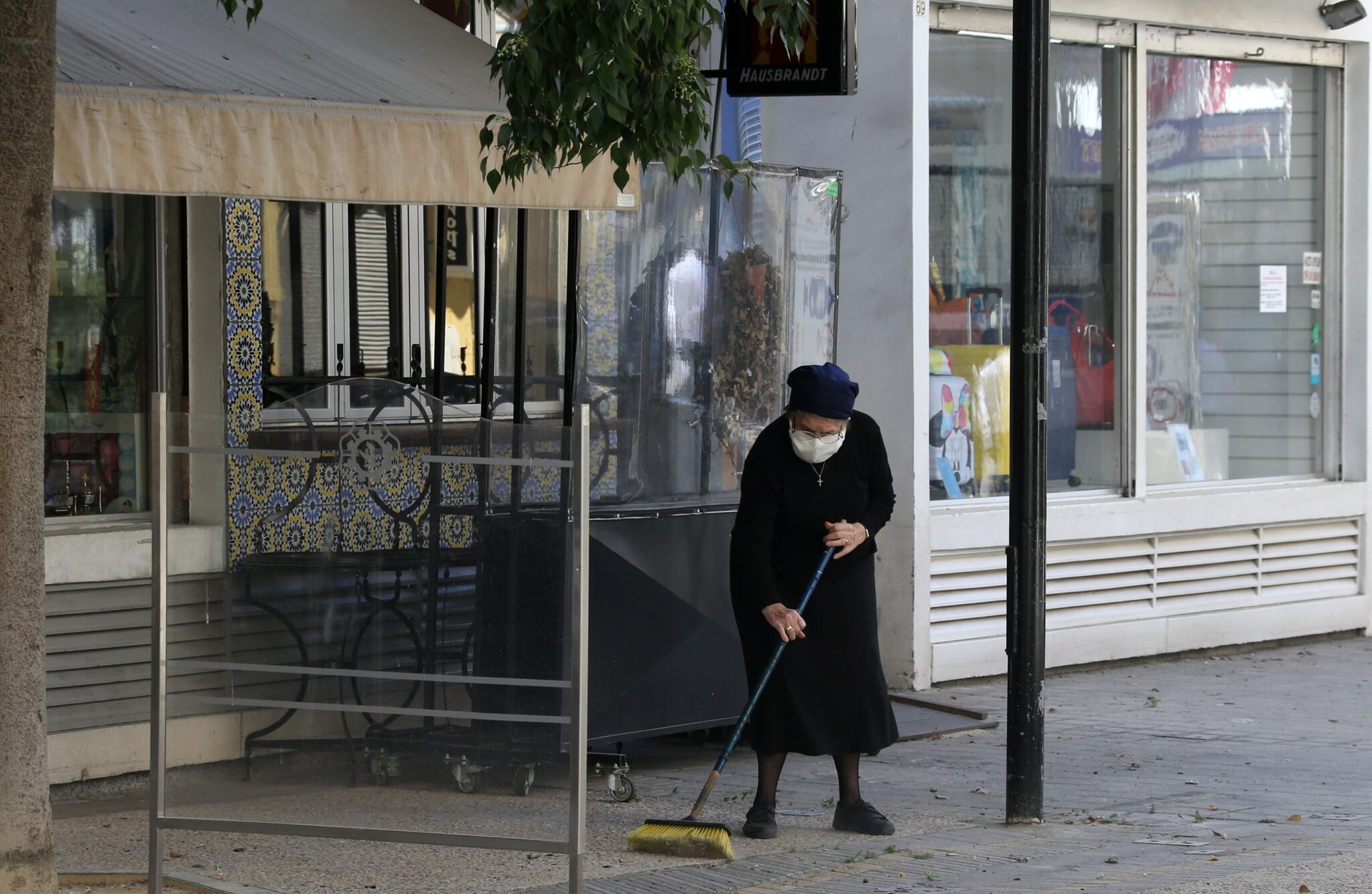 Έκκληση Ιωάννου για τήρηση των μέτρων μετά τα 25 χθεσινά κρούσματα