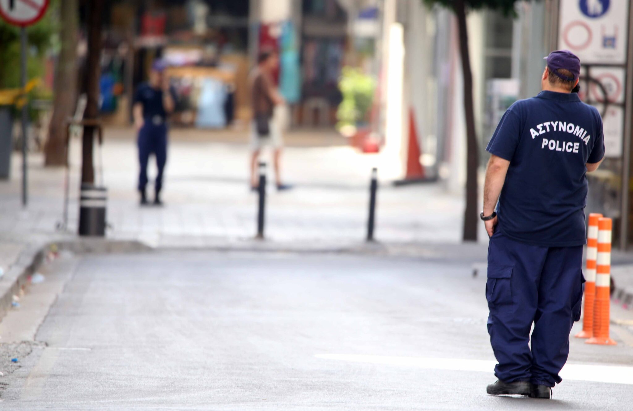 ΦΩΤΟ: Στα χέρια των Αρχών ο 26χρονος ύποπτος για τον φόνο στη Λευκωσία