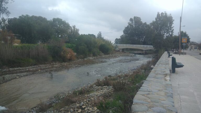 Κατέβηκε ορμητικός ο Σερράχης, για "ευλογία θεού" κάνει λόγο ο Κοινοτάρχης (VID)