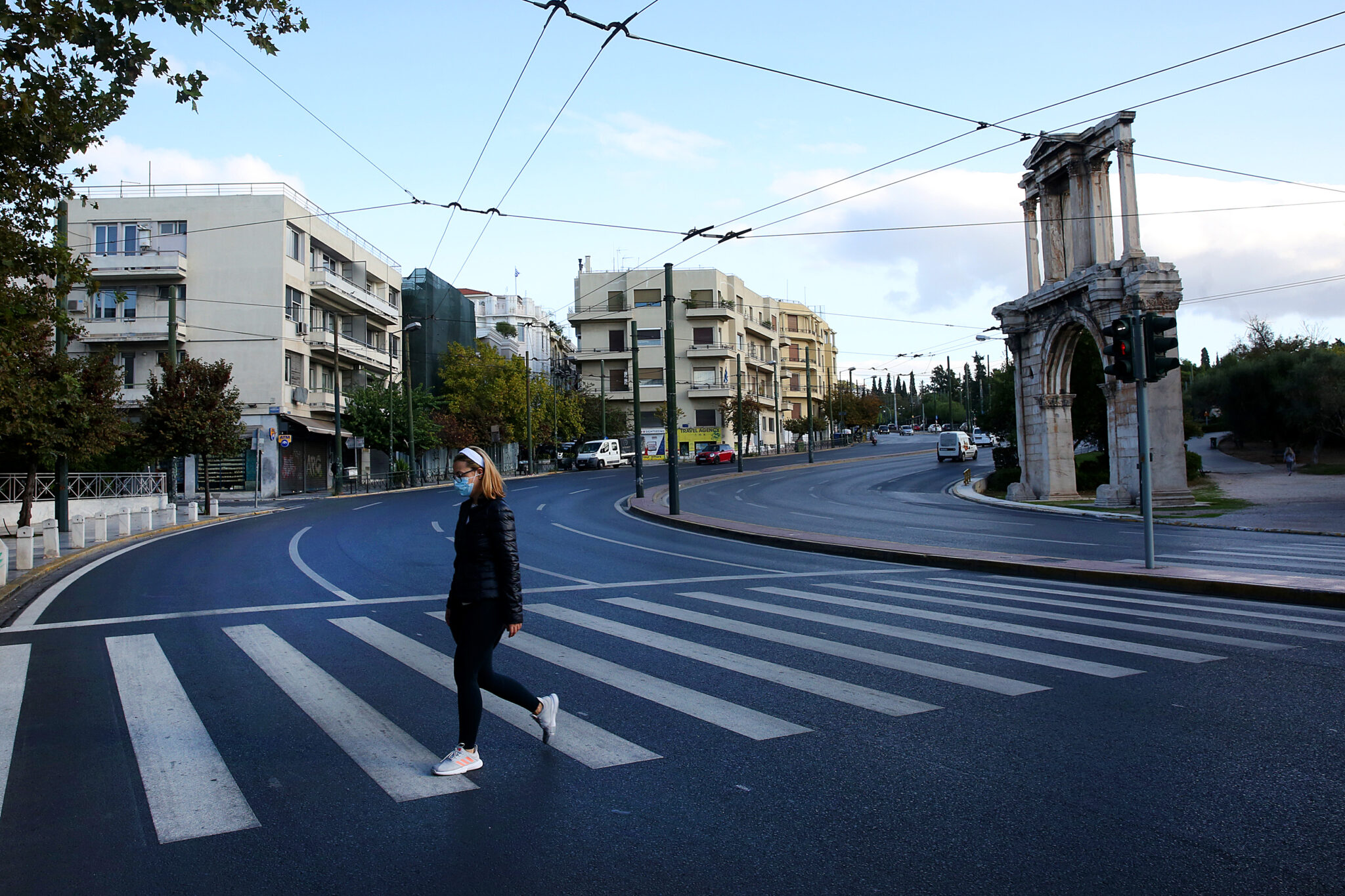 Σκληρό lockdown με curfew από τις 6 το απόγευμα τα Σαββατοκύριακα στην Ελλάδα