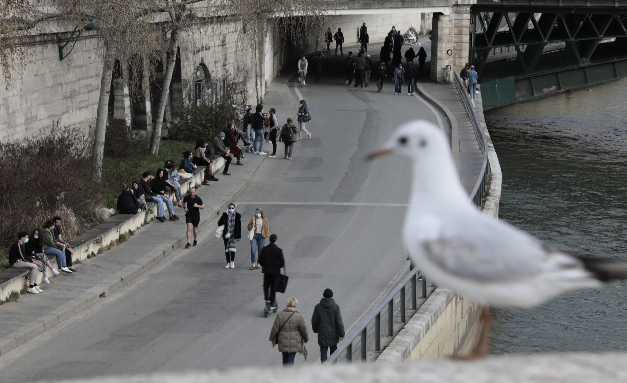 Γαλλία: Εκκένωσαν τις όχθες του Σηκουάνα λόγω συνωστισμού