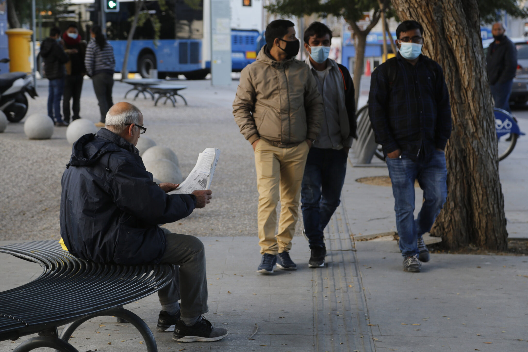 Δεν πάμε για άλλες χαλαρώσεις, εξετάζονται αλλαγές σε sms και curfew