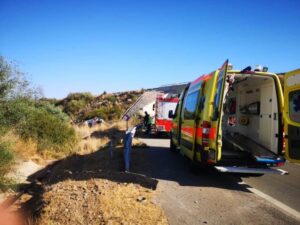 Τροχαίο ατύχημα στο highway της Κοκκινοτριμιθιάς: Στο νοσοκομείο τέσσερα πρόσωπα