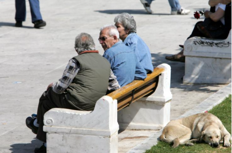 Σήμερα στους τραπεζικούς λογαριασμούς το επίδομα χαμηλοσυνταξιούχων