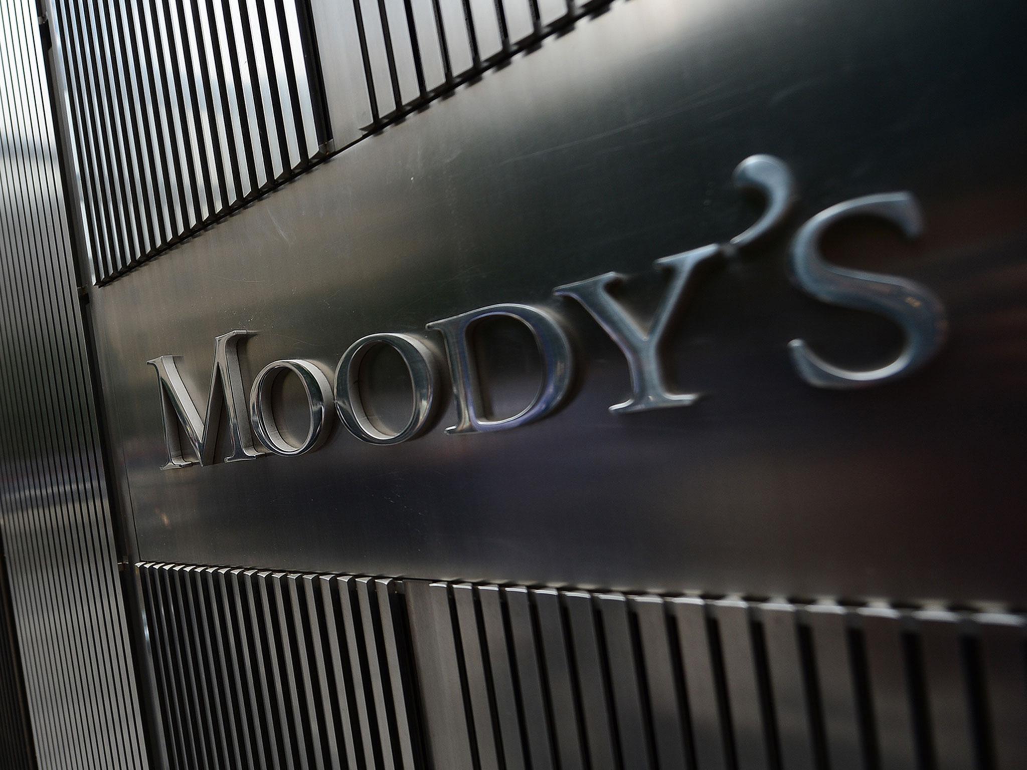 Moody's: Θετικές για τις τράπεζες οι κρατικές εγγυήσεις, αλλά υπό προϋποθέσεις