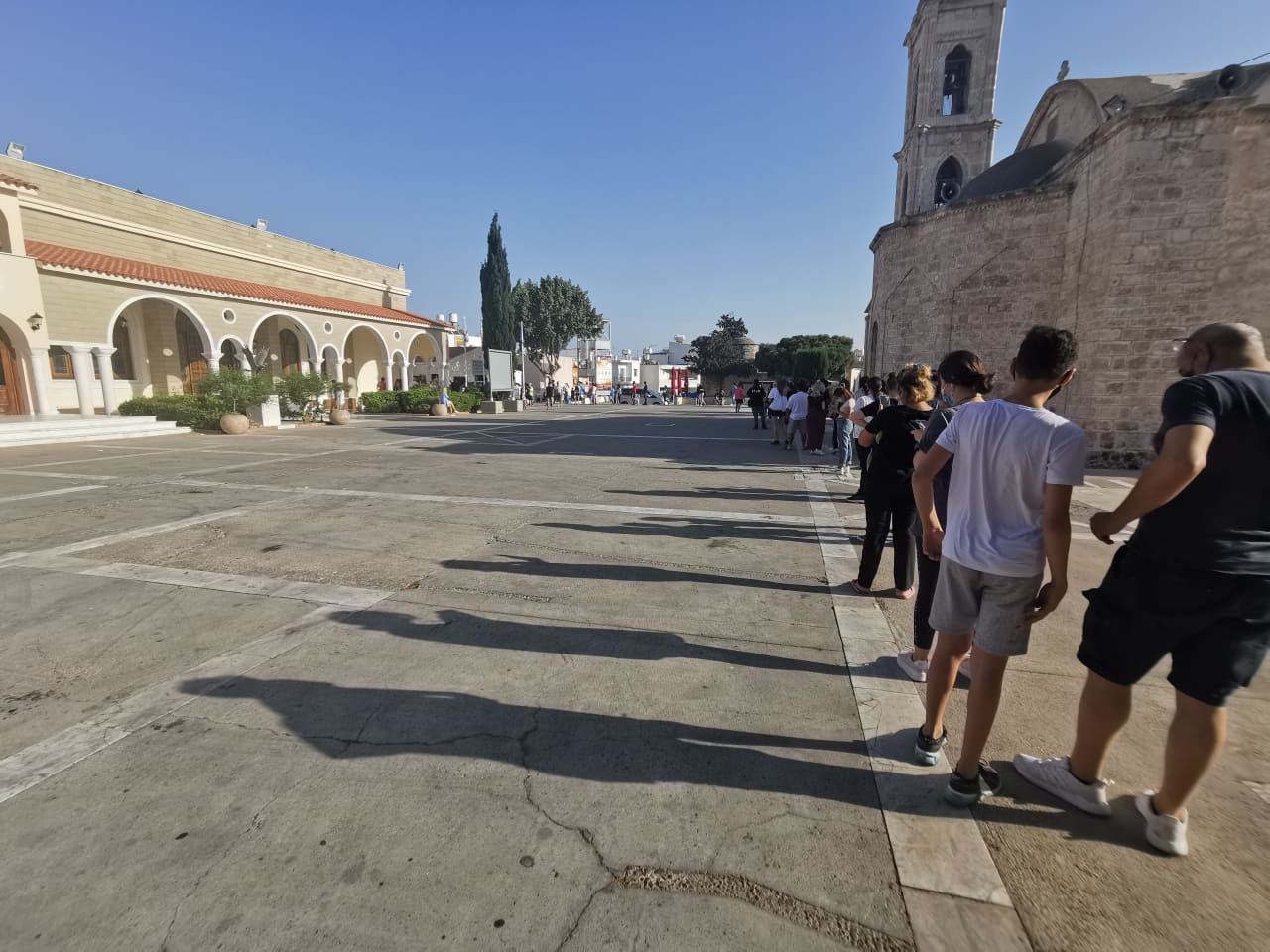 Φωνές πολιτών, χάος και ουρές στα σημεία δειγματοληψίας για rapid test (ΒΙΝΤΕΟ)