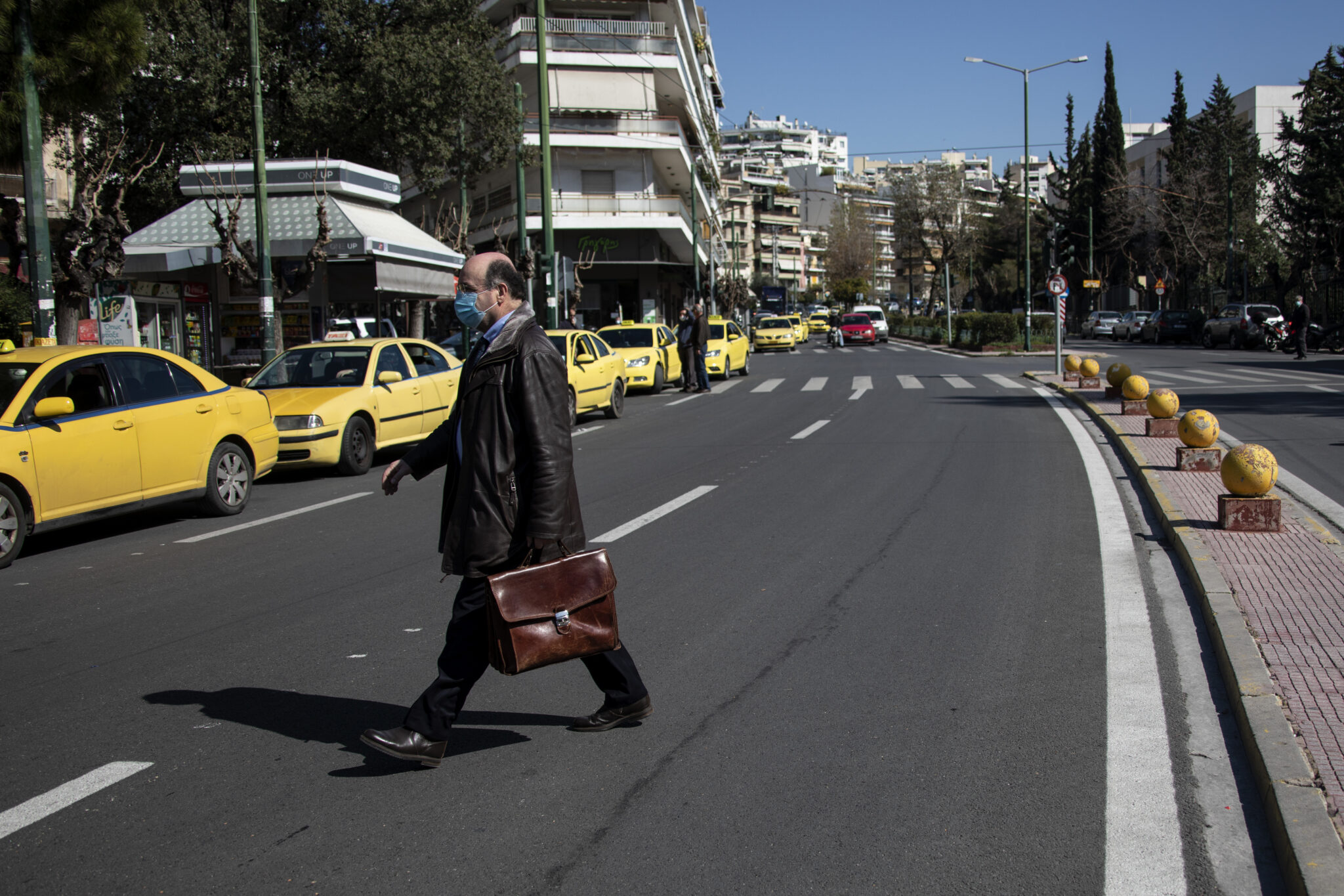 Πενήντα έξι νεκροί και 2188 κρούσματα κορωνοϊού στην Ελλάδα