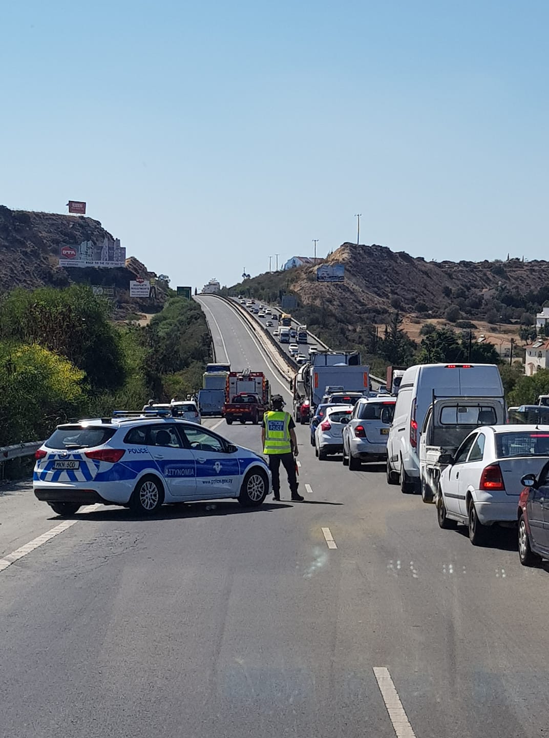 Αναποδογυρίστηκε αυτοκίνητο στο highway Λευκωσίας-Λάρνακας