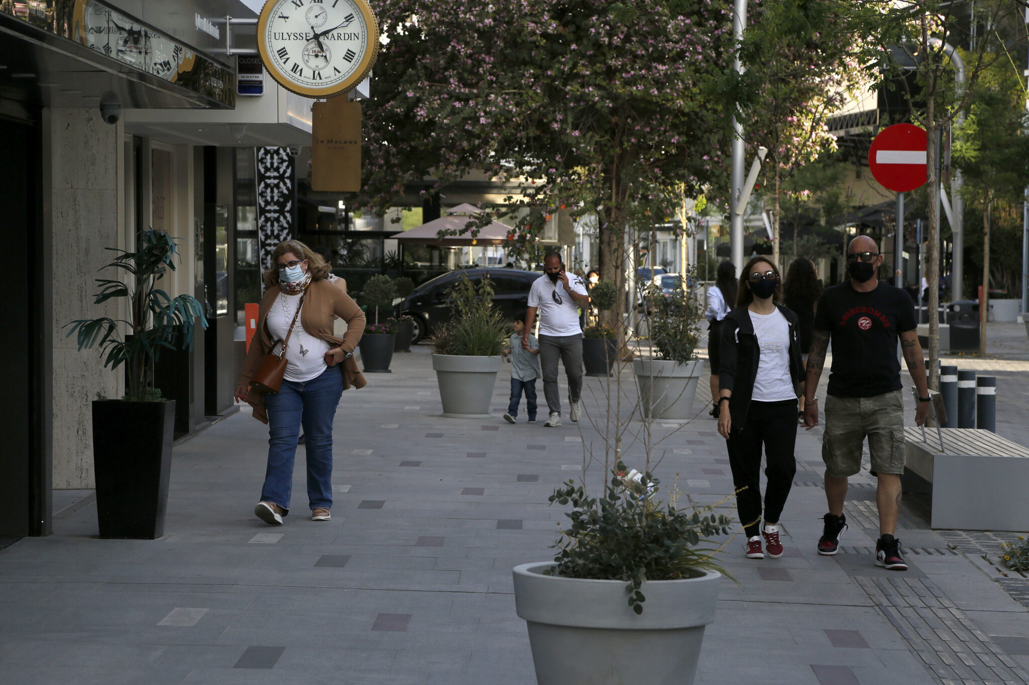 Σε ρυθμούς κανονικότητας η Κύπρος: Τέλος το curfew, ανοίγουν νυχτερινά κέντρα