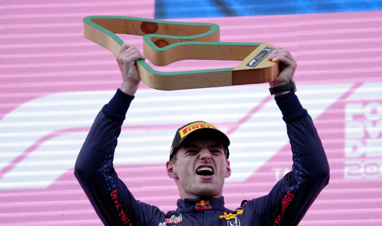 Συντριπτική νίκη του Verstappen στο GP της Στυρίας